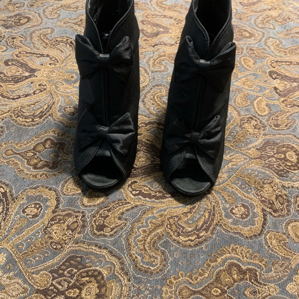 Elegant Black Peep-Toe Ankle Boots
